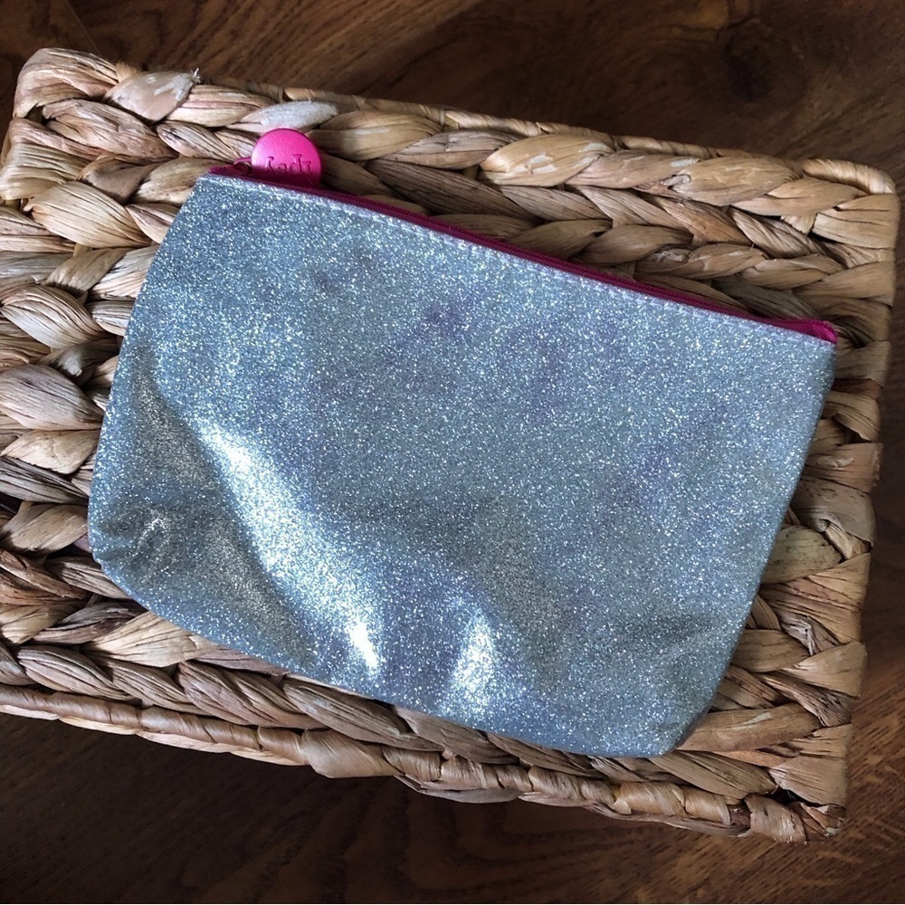 Forever 21 cosmetics for ipsy glitter zip cosmetic makeup bag